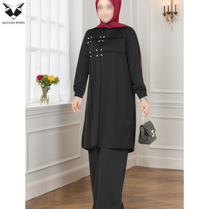 Ensemble de survêtement décontracté sur mesure pour femme, design clouté, haut long et pantalon large, tenue de sport musulmane 2 pièces - Product Image 3