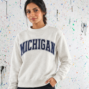 Sweat-shirt à col rond brodé pour femme, bleu marine, logo sur le devant, tricoté, respirant, pour l'automne et l'hiver - Product Image 3