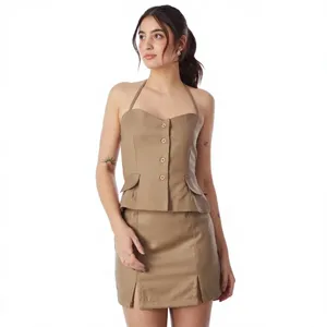 Conjunto coordinado de minifalda y chaleco halter beige de elastano/algodón, cintura imperio con botones, transpirable, ecológico, talla grande, lujo discreto - Product Image 5