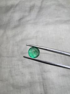 Émeraude naturelle de Zambie de 1,22 ct, taille ronde, pierre précieuse verte pour la fabrication de bijoux, vente en gros, exportation - Product Image 2