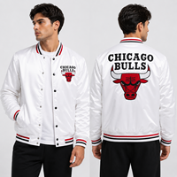 Veste universitaire personnalisée en satin blanc Chicago, inspirée du basketball, avec logo brodé, style bomber, pour hommes, vente en gros, OEM, vêtements d'équipe, sportswear, en vrac