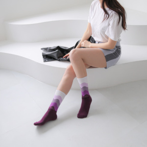 Calzini da donna Deeps Crew in cotone pettinato traspirante, stile classico, con stampa a lettere, lavorati a maglia, per tutte le stagioni - Product Image 6