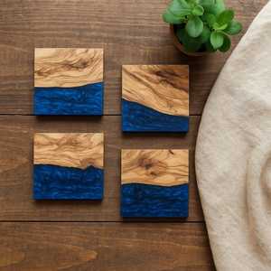 Posavasos Cuadrados Modernos Artísticos de Resina Epoxi y Madera, Juego de Protección para Mesa Hecho a Mano para Decoración del Hogar - Product Image 1