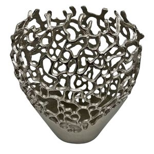 Jarrón Grande de Aluminio con Acabado Pulido Brillante |   Jarrón de Metal con Patrón de Panal de Abeja, Jarrones Geométricos Plateados para Diseño de Interiores - Product Image 5