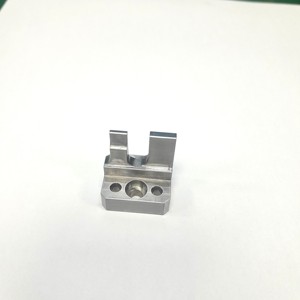 Fabricante de Fresadoras CNC en Vietnam para Exportación - Product Image 3