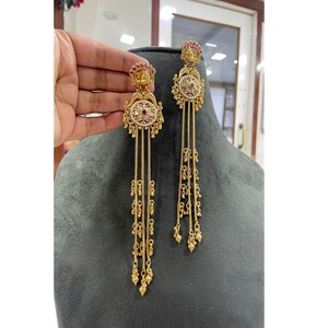 Pendientes de Lujo de Alta Calidad en Latón Chapado en Oro con Moissanita, Diseño de Gota, Colección de Moda para Mujer, Ideal para Bodas, Impresionantes - Product Image 2