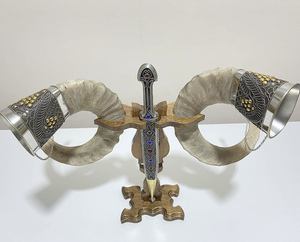 Tasses à corne de buffle polies Tasses à corne à boire Viking Tankards pour un aperçu des coutumes anciennes Artisanat naturel - Product Image 4