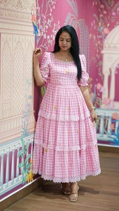 Vestido Maxi de Algodón Moderno y Popular para Mujeres y Niñas, Material Suave para Uso Diario y Festivo, Disponible para la Venta - Product Image 2