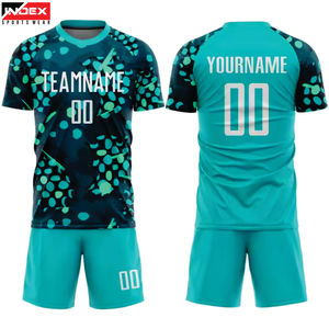 Tenue de football dynamique haute performance : Maillot et short de football personnalisés pour équipes – Fabrication et fourniture - Product Image 1