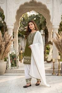 <b>Green</b> Embroidered Cotton Salwar Suit With White Dupatta Traditional Indian Pakistani Wear Loose Fit Ankle Length Women's Dress - Product Image 4