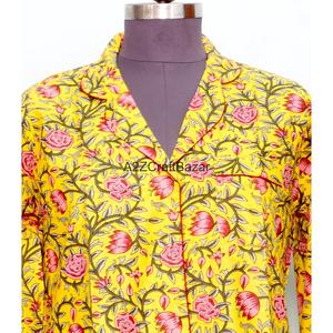 เสื้อคลุมยาวสไตล์กิโมโนสำหรับผู้หญิง ผ้าฝ้ายแท้ 100% ลายดอกไม้ คอวี แขนสามส่วน ทรงเข้ารูป ติดกระดุมด้านหน้า - Product Image 3