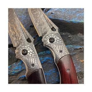 Couteau pliant de haute qualité en acier Damas à 73 couches avec manche en bois d'ébène et bolster en Damas - Product Image 6