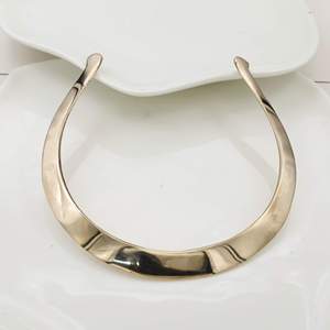 Collier ras du cou géométrique minimaliste en argent 925, unisexe, à porter au quotidien - Product Image 4