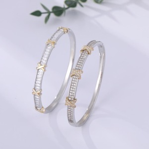 Brazalete de Diamantes Moissanite de Lujo y Calidad de Exportación para Mujer, Plata de Ley 925, Colección de Joyería para Bodas, Disponible para la Venta - Product Image 1