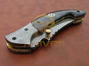 Couteau de poche pliant artisanal en acier Damas avec manche en bois classique, couteau de camping EDC pour l'extérieur - Product Image 4
