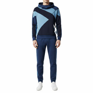 Ensemble de survêtement sportif personnalisé avec logo pour hommes et femmes, idéal pour la gym, le fitness, l'entraînement, le jogging et la course à pied - Product Image 6