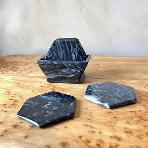 Ensemble de six sous-verres en marbre gris, blanc et noir faits à la main avec support, décoration de table de luxe - Product Image 5