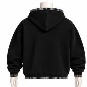 Sweat à capuche oversize noir avec bordure cousue, effet vieilli, style streetwear, surpiqûres contrastées, poche kangourou, tenue décontractée - Product Image 2