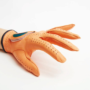 Gants de golf tendance de qualité supérieure, pour droitiers et gauchers, respirants, en tissu doux, avec logo et couleur personnalisés. - Product Image 3