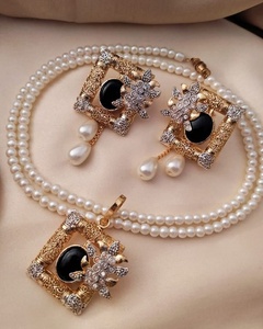 Juego de Joyería Kundan de Latón de 3 Piezas, Diseño Personalizado, Collar y Aretes, Joyería de Moda de Alta Calidad, Colección Nupcial - Product Image 3