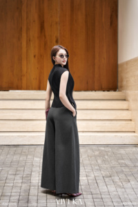 Pantalones de Mujer Elegantes Grises de Pierna Ancha, Corte Entallado, Cintura Alta, Pliegues Delanteros, Cierre de Cremallera y Gancho, Casuales de Oficina NERINA - Product Image 4