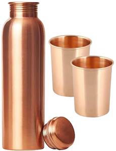 Botella de cobre diseñada para mantener la calidad con el uso prolongado, lo que proporciona una hidratación constante sin necesidad de reemplazos frecuentes. - Product Image 3
