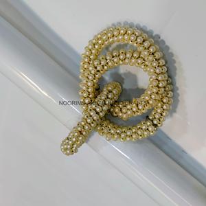 Anneaux de serviette en perles de verre faits à la main, design unique, entièrement personnalisables, ensemble d'anneaux de serviette en perles avec plusieurs brins - Product Image 3