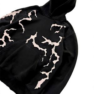 Sudadera con Capucha de Forro Polar Negro para Hombre, con Estampado de Grietas Blancas, Estilo Casual, con Bolsillo Canguro, Otoño 2026 - Product Image 1
