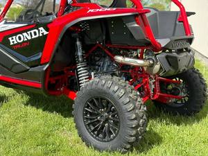Oferta Especial: Honda Talon 1000R FOX Live Valve UTV 2025 PARA ADULTOS - Product Image 6