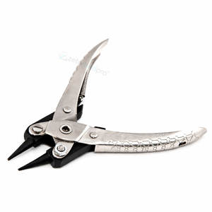 Pince à bec rond parallèle de qualité supérieure en acier inoxydable à mâchoires lisses pour la fabrication de bijoux professionnelle Zetomed pro - Product Image 1