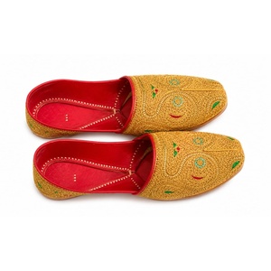 Mocassins à bout pointu avec empeigne en tissu pailleté, motif multicolore, semelle extérieure en caoutchouc respirante, style toutes saisons - Product Image 4