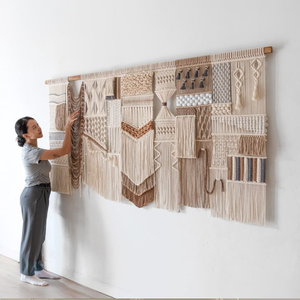 Calcomanía de Pared de Macramé con Diseño Intrincado y Multitexturizado, Diseño Contemporáneo para Decoración del Hogar, Cubre Paredes Amplias Disponible - Product Image 1