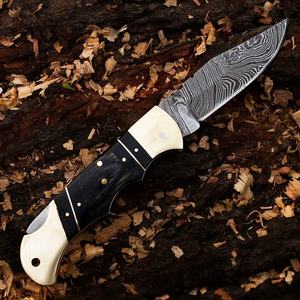 Cuchillo de acero de Damasco con mango con incrustaciones de oro, hoja recta de 0.6 mm de grosor, para caza, plegable, de bolsillo. - Product Image 3