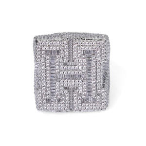 Elegante Anillo Hip Hop de Moissanita con Incrustaciones de Diamantes, Plata de Ley 925 con Engaste Seguro para Colecciones de Moda y Regalos para Raperos - Product Image 4