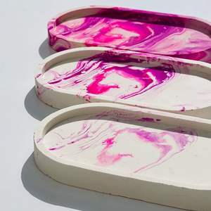 Plateaux décoratifs ovales et ronds en résine pour la décoration de la commode et de la table - Product Image 6