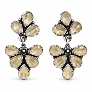 Pendientes Colgantes Florales de Ónix Plateado Oxidado de Latón al por Mayor |   Joyería Artificial Vintage para Fiestas |   OEM ODM Directo de Fábrica - Product Image 1