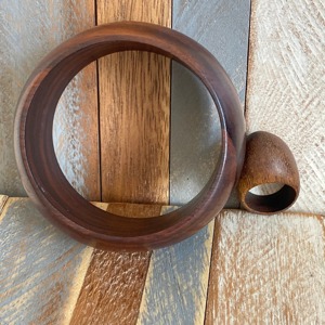 Brazalete de Madera de Lujo, Elegante y de Calidad, Accesorio de Moda para Mujer, Estilo Vintage, Ideal para Fiestas y Aniversarios - Product Image 3