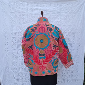 Chaquetas de Terciopelo con Bordado de Diseño Elegante y Bolsillos, Estilo Nehru, Chaqueta Corta Abierta por Delante, Ropa de Invierno para Mujer - Product Image 4