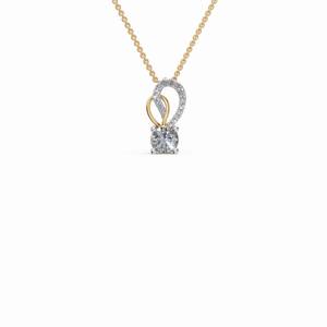 Colgante de Corazón Minimalista de Plata Chapada en Oro de 18K con Moissanita de Corte Radiante y Engaste de Garra, Regalo de Boda Vintage para Mujer - Product Image 1