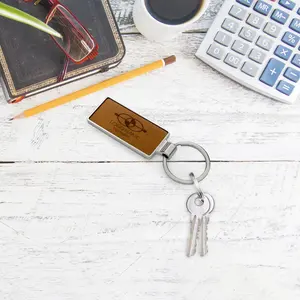 Porte-clés en métal argenté brillant, porte-clés durables avec plaque en cuir PU imprimable au laser - Product Image 1