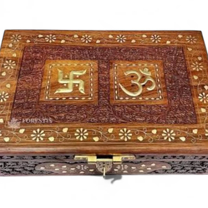 Caja de madera con detalles en latón para guardar joyas, collares, anillos, cosméticos y regalos de Navidad, para la buena suerte - Product Image 1