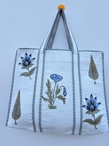 Women <b>White</b> Cotton Tote <b>Bag</b> With Blue Floral Print Bohemian Style Summer Casual Zipper Shopping Travel Handbag for Women - Product Image 3