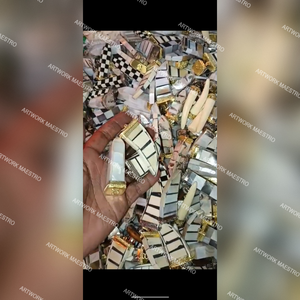 Collar de Moda con Colgante de Concha de Nácar Natural, Pulido a Mano, Diseño Geométrico Minimalista - Product Image 2