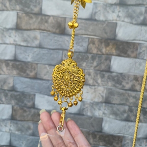สายคล้องโทรศัพท์มือถือลายชนเผ่าสีทอง งานแฮนด์เมด ตกแต่งสวยงาม พร้อมดีไซน์แบบแขวนแบบดั้งเดิม เหมาะสำหรับเป็นของขวัญ - Product Image 2