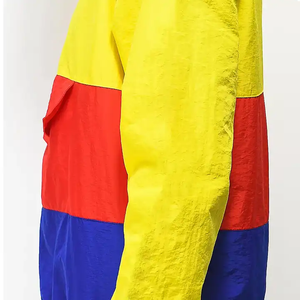 Conjunto de Chaqueta Cortavientos OEM, Personalizado de Fábrica con Logotipo Bordado Reflectante, Chaqueta Ligera con Cierre de Nylon, Traje Deportivo 100% Nylon para Hombre - Product Image 5