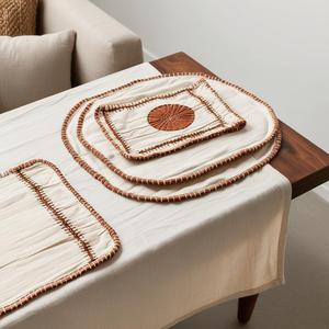 Ensemble de tapis de table en coton au design bohème léger et respirant - Product Image 1