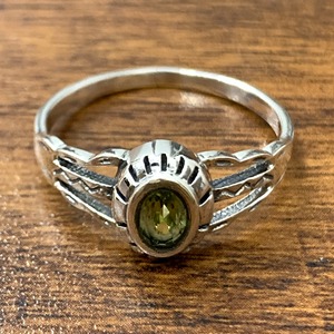 2.5 Grams <b>Peridot</b> Fashion <b>Ring</b> - Product Image 1