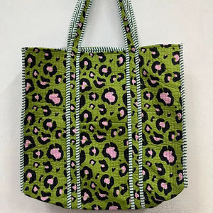 Sac fourre-tout matelassé fait main, imprimé tigre, en coton, petit sac fourre-tout pour elle, nouveau style bohème vintage en coton pour femmes - Product Image 1