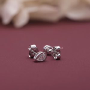 Pendientes de Diamantes Cultivados en Laboratorio con Certificación IGI, Corte Pera, Biselados, en Oro Blanco/Amarillo y Rosa de 18K, con Cierre de Rosca - Product Image 5