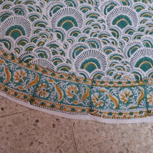 Mantel de Algodón Estampado de Lujo Personalizable con Diseño Floral, Hecho a Mano, Estilo Chino Tradicional, Lavable, Ecológico y Duradero - Product Image 2